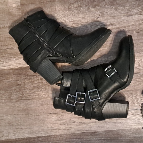 Etc! buckle booties w/side zip - Picture 6 of 9